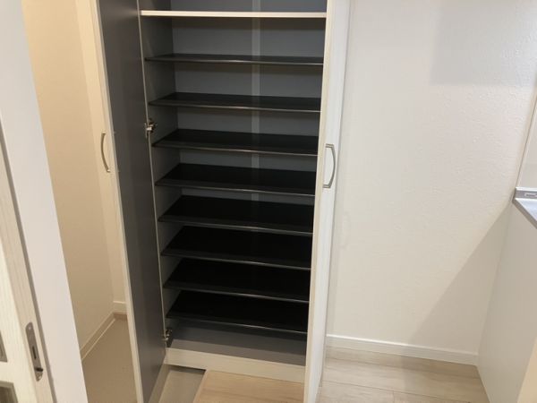 プルメリア阪大前1階1K 収納の画像