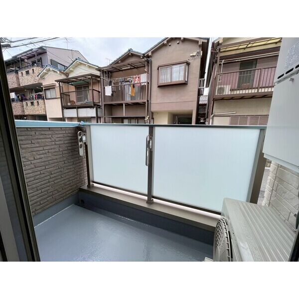 DEAR KINDAI02階1DK ベランダの画像