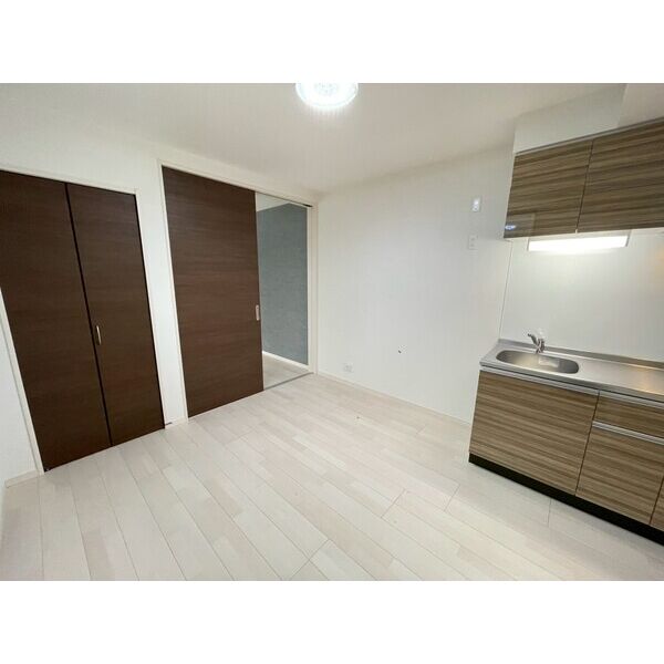 DEAR KINDAI02階1DK リビングの画像