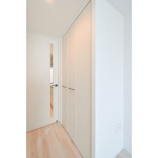 	ファーストフィオーレ長田グランディール14階1K 収納の画像