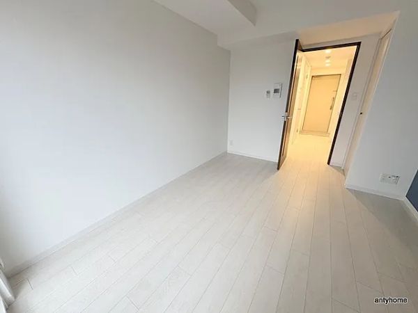 エグゼ大阪ＣＩＴＹルーエ4階1K リビングの画像