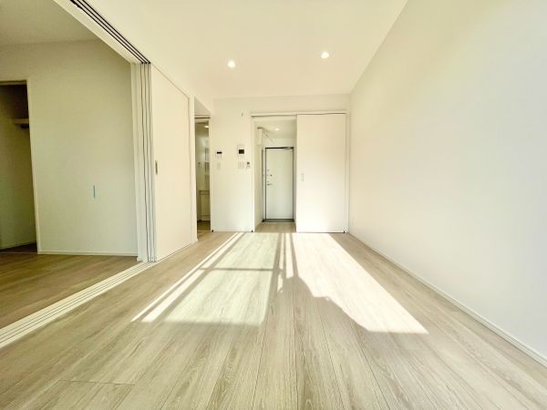 Luciente 藤が丘3階1LDK 玄関の画像