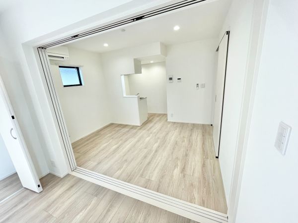 Luciente 藤が丘1階1LDK リビングの画像