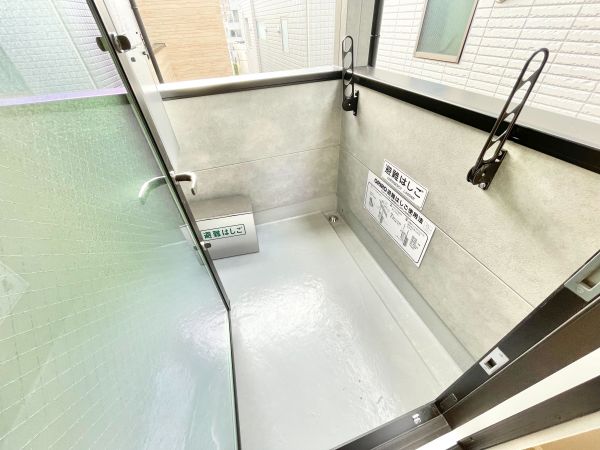 Luciente 藤が丘2階1LDK ベランダの画像