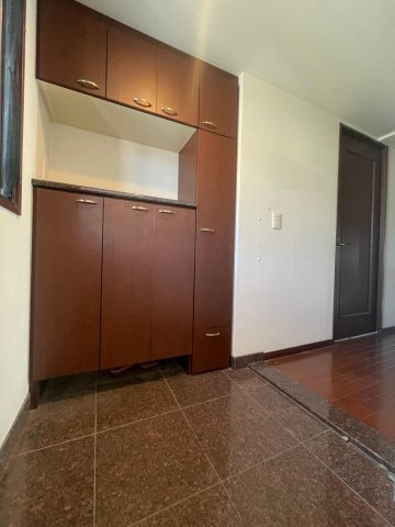 コスモ神戸本山12階3LDK 玄関の画像