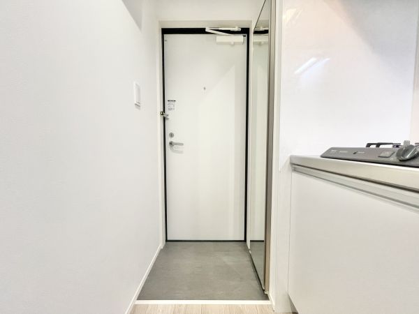 BAILA ＆Premium2階1LDK 玄関の画像