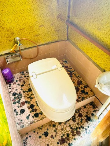 南津の辺町8A戸建て1階3K トイレの画像