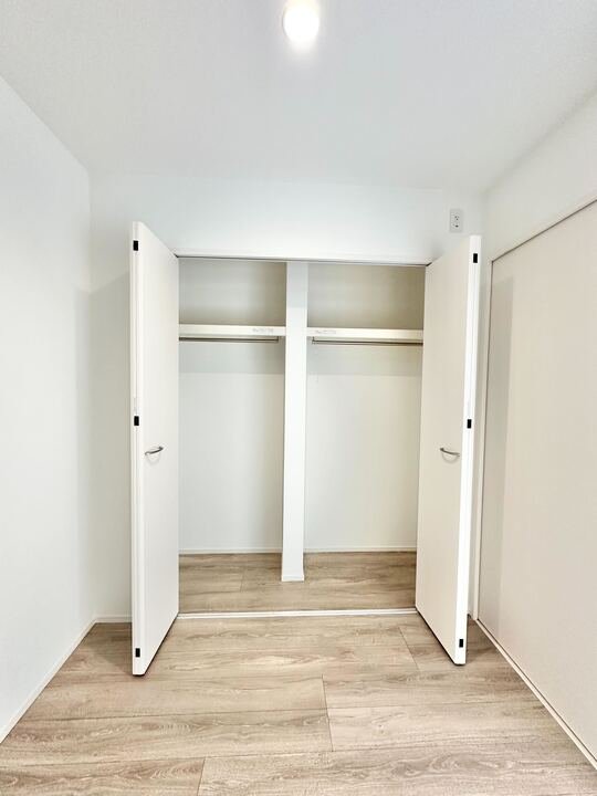 robot home 鶴里 The Park1階1LDK 収納の画像