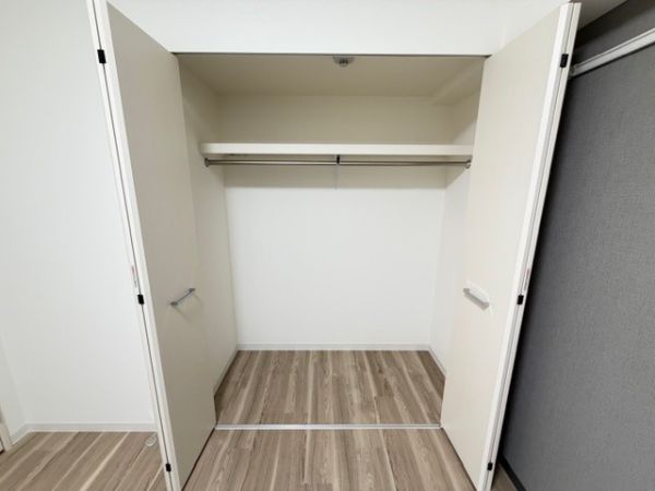 アトリエール堺寺地町10階2LDK 収納の画像