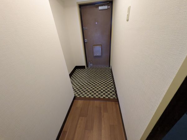 あべのベルタ8階3LDK 玄関の画像