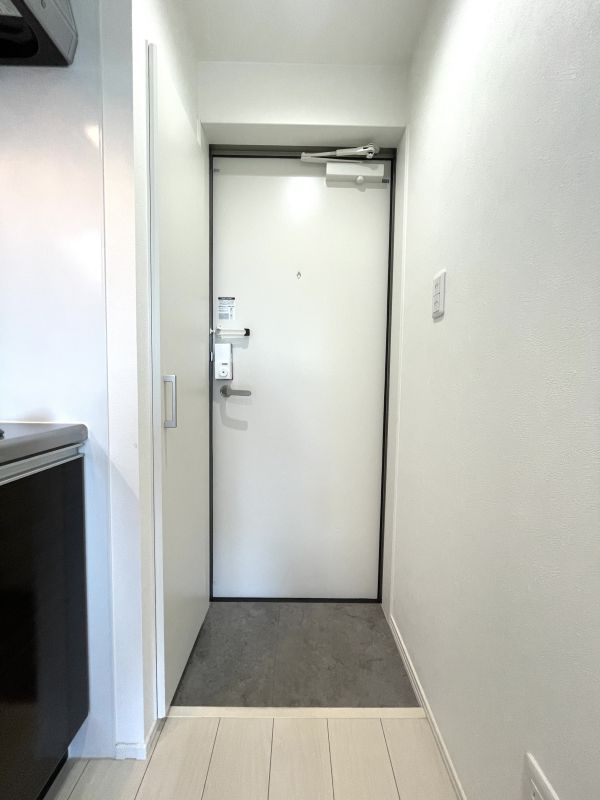 フィローネ高畑2階1K 玄関の画像