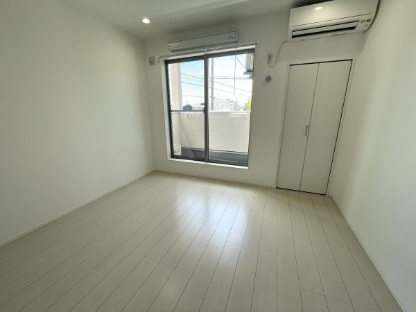 フィローネ高畑2階1K 部屋①の画像