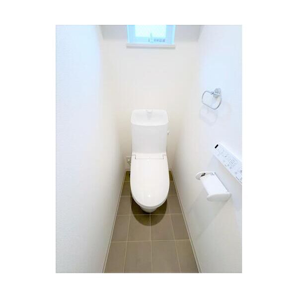 CASA　CALMA菱木02階2LDK トイレの画像