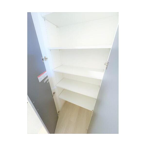 CASA　CALMA菱木02階2LDK 収納の画像