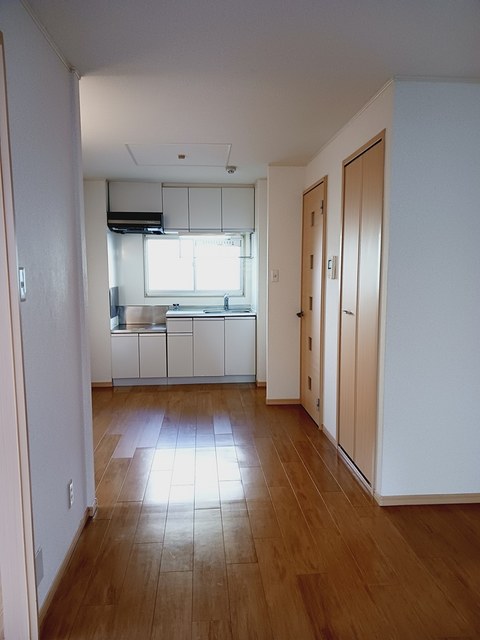 スカイハイツⅢ1階1LDK リビングの画像