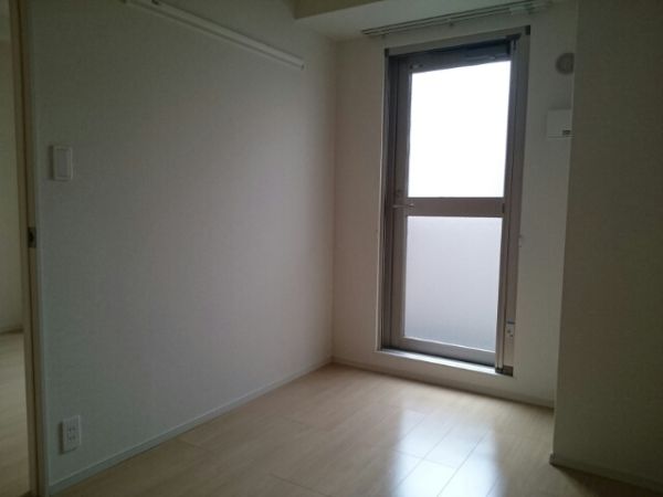 ウェスト宮ノ下6階1LDK 部屋②の画像