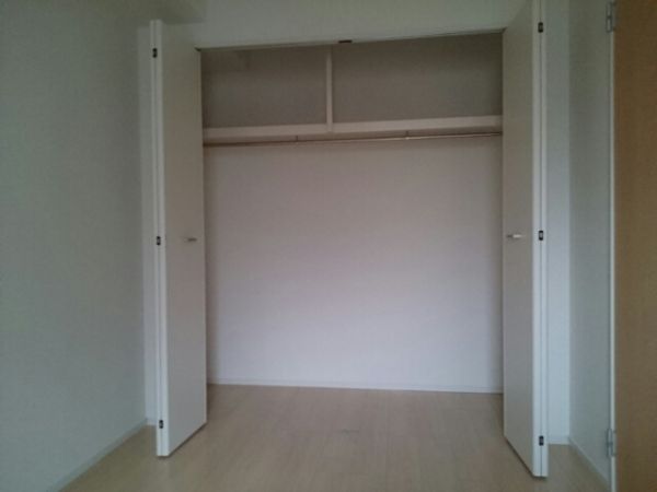 ウェスト宮ノ下6階1LDK 収納の画像