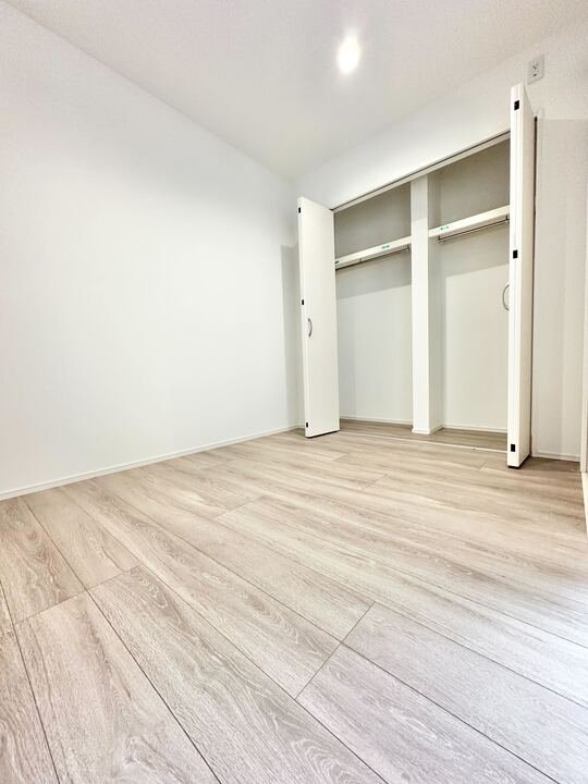 TIDA 高畑1階1LDK 収納の画像