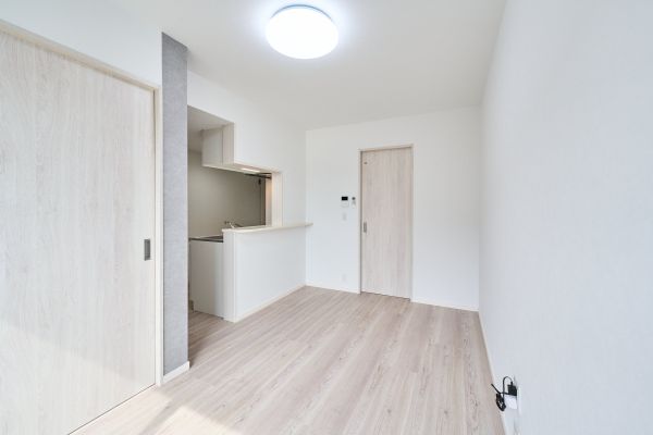 CRASTINE上飯田東町4丁目2階1LDK 部屋①の画像