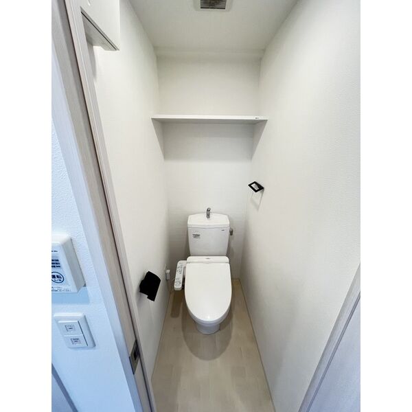 レジュールアッシュ塚本レジデンス8階1K トイレの画像