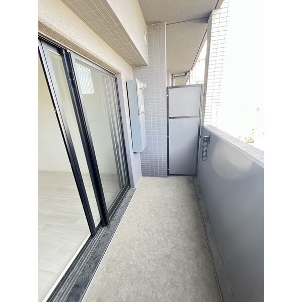 レジュールアッシュ塚本レジデンス9階1K ベランダの画像