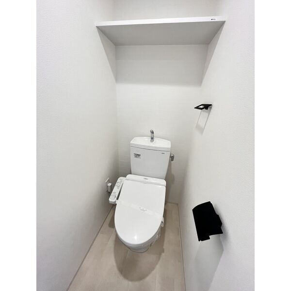 レジュールアッシュ塚本レジデンス10階1K トイレの画像