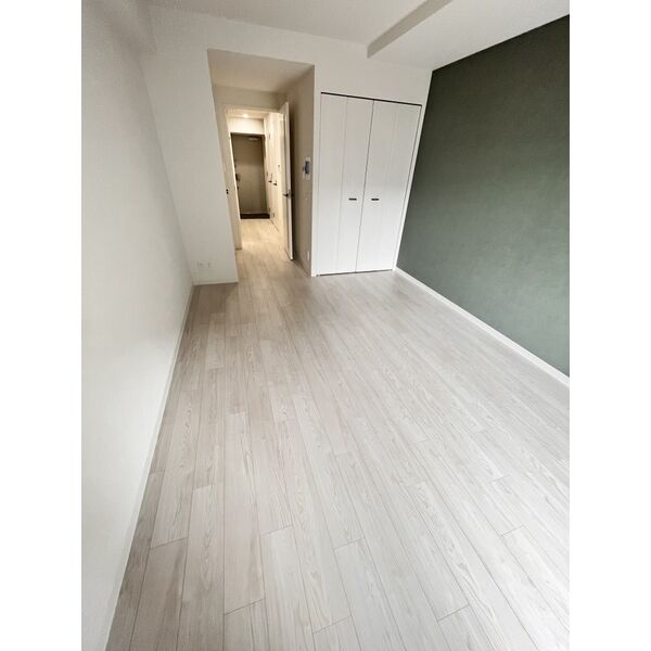 GLUCK MAISON S-SAKAI XVI5階1K リビングの画像