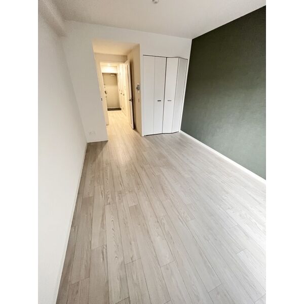 GLUCK MAISON S-SAKAI XVI4階1K リビングの画像