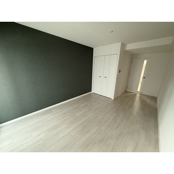 GLUCK MAISON S-SAKAI XVI3階1K リビングの画像