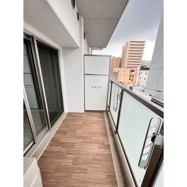 GLUCK MAISON S-SAKAI XVI4階1K ベランダの画像