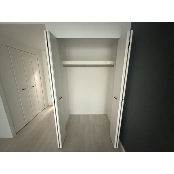 GLUCK MAISON S-SAKAI XVI2階1K 収納の画像