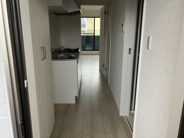 プルメリア阪大前2階1K 玄関の画像