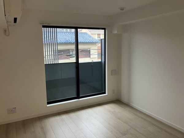 プルメリア阪大前2階1K リビングの画像