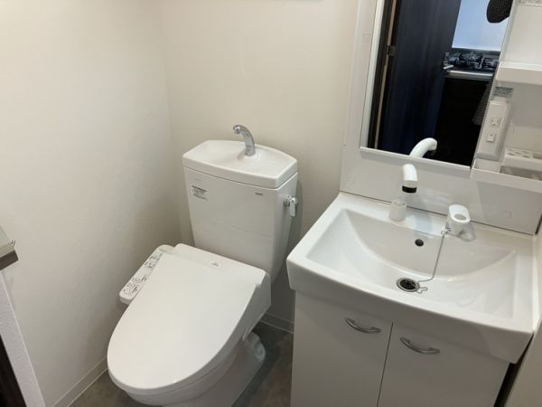 エグゼ大阪CITYツヴァイ14階1K トイレの画像