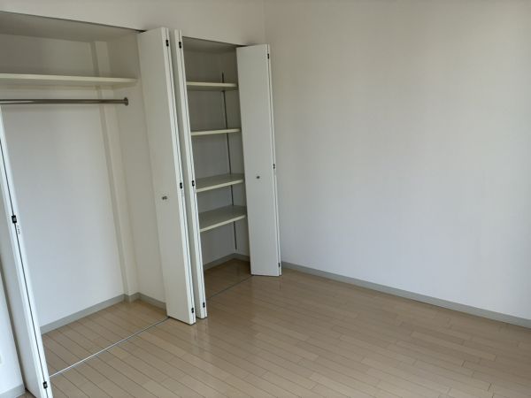 ドゥーエ谷町5階1LDK 部屋②の画像