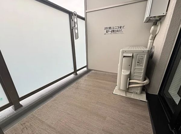 リヴェント難波ウエスト11階1K ベランダの画像