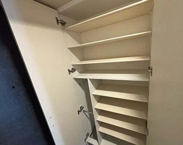 リヴェント難波ウエスト7階1K 収納の画像