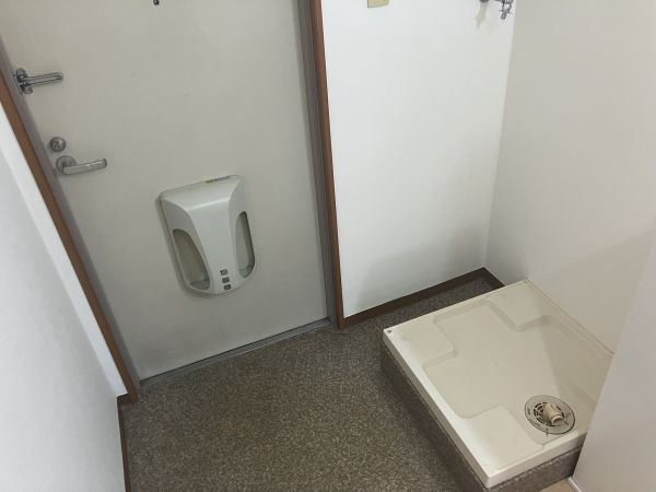 アネックス213階1K 玄関の画像