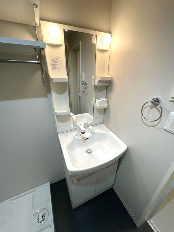 Kiino2階1R 洗面所の画像