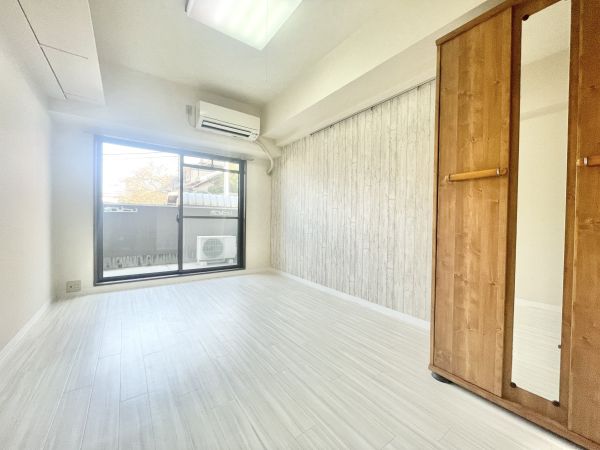 ラフォーレ竹山1階1K リビングの画像