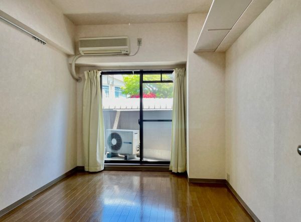 ラフォーレ竹山1階1K リビングの画像