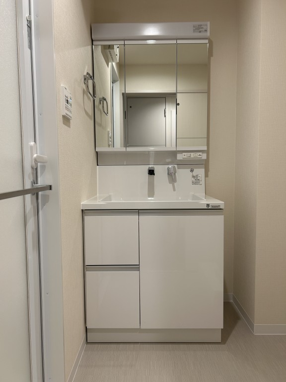 ラヴィベール西宮1階1LDK 洗面所の画像