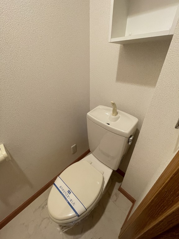 Bentornati2階1LDK トイレの画像