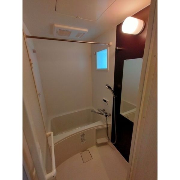 セレニティ八雲北町２丁目3階1LDK お風呂の画像