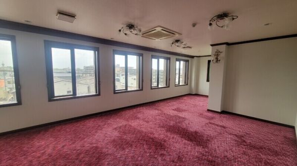 日本IDTビル4階4LDK以上 部屋①の画像