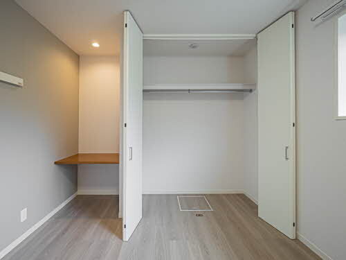 ＳｈａＭａｉｓｏｎ　ＲｏｓｅＧｒｏｖｅ1階1LDK 収納の画像