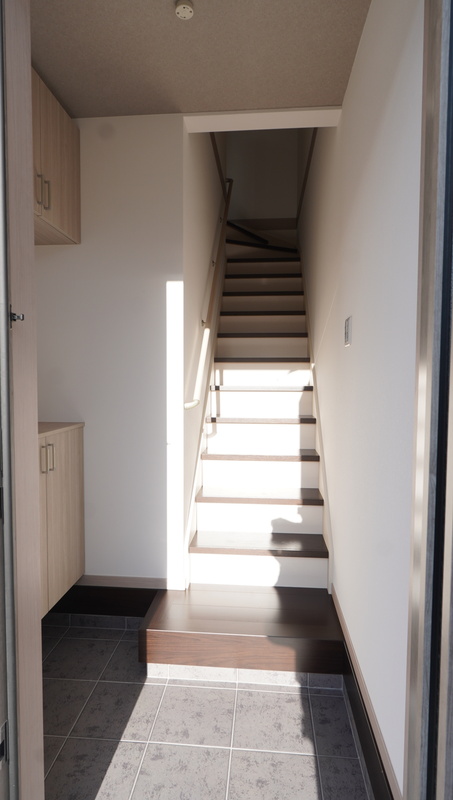 ソエル海塚2階2LDK 玄関の画像