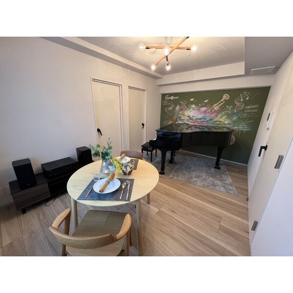 THE MUSIC COURT4階3K リビングの画像