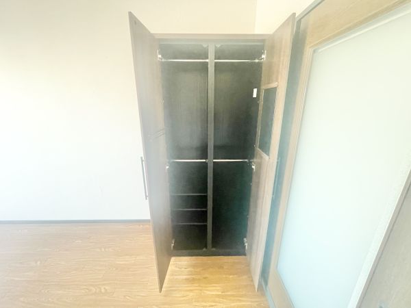 メゾン・ド・ポプラ4階1K 収納の画像