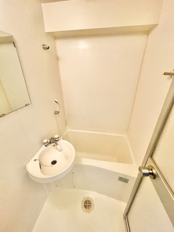 メゾン・ド・ポプラ3階1K お風呂の画像